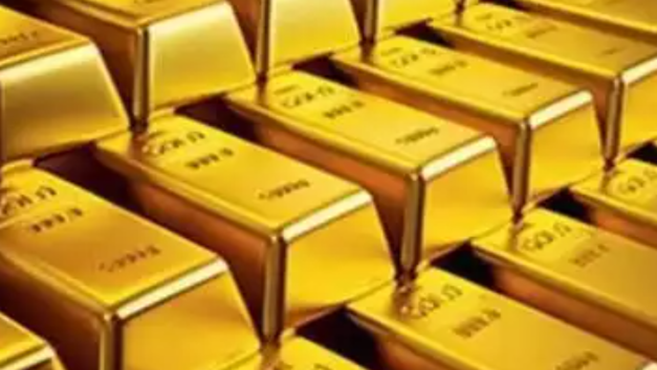 Gold edges higher as markets count on Fed rate-cut hopes