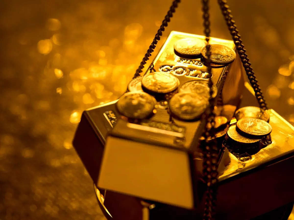 Gold prices edge higher as US Treasury yields soften