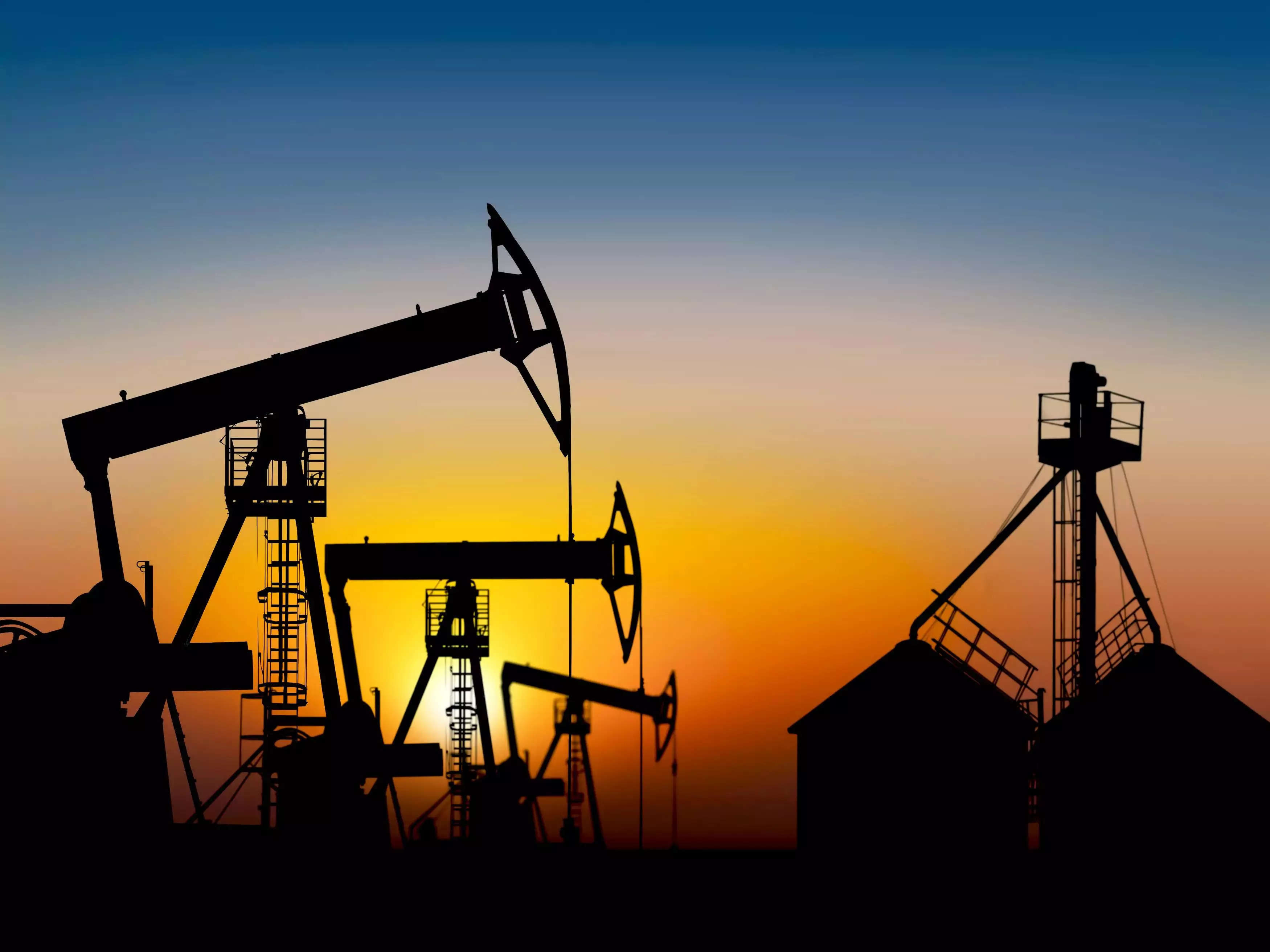 Oil prices edge up on optimistic demand outlook