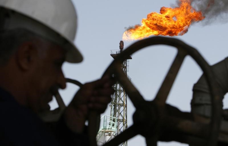 Oil prices on track for winning week; upbeat Chinese data helps