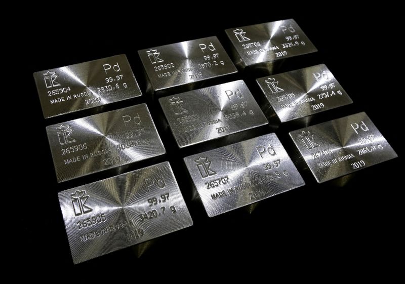 Palladium outlook remains negative; targeting price drop to $900/oz: UBS