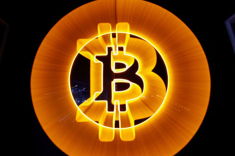 BlackRock Bitcoin ETF Takes in $527 Million as BTC Eyes $103,000