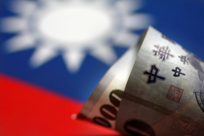 Asia FX edges higher as rate cut bets dent dollar; TWD, CNY lag