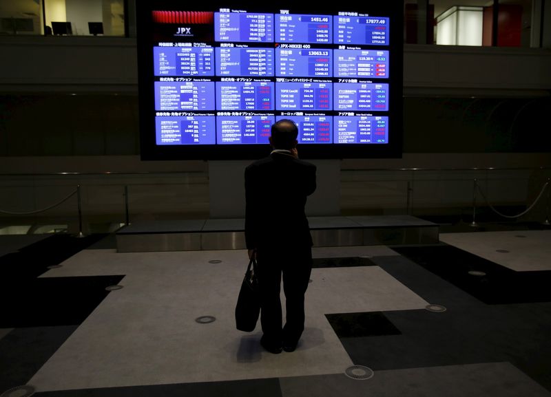 World shares stuck, oil tumbles as China stimulus plan too vague for investors