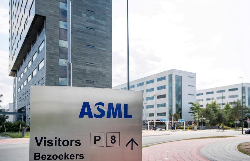 ASML expects growth in 2026, US-China row to continue, CEO says