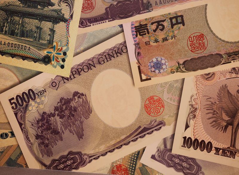 Yen furthers gains as bets firm on an aggressive Fed rate cut