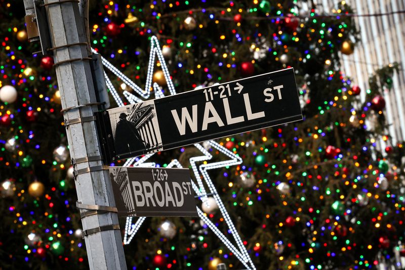 Wall Street ends higher as Santa rally begins