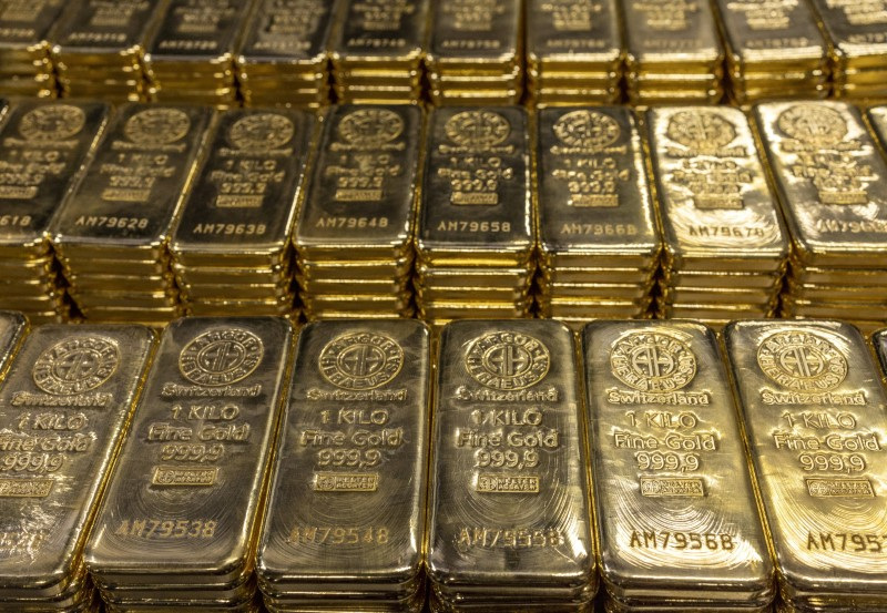 Most banks expect gold's bull run to persist into 2025