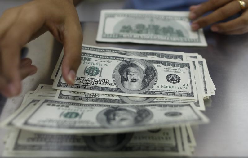 StanChart predicts dollar strength after early 2025 weakness