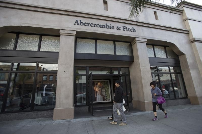 Abercrombie & Fitch lifts sales, operating margin outlook as Q3 tops estimates