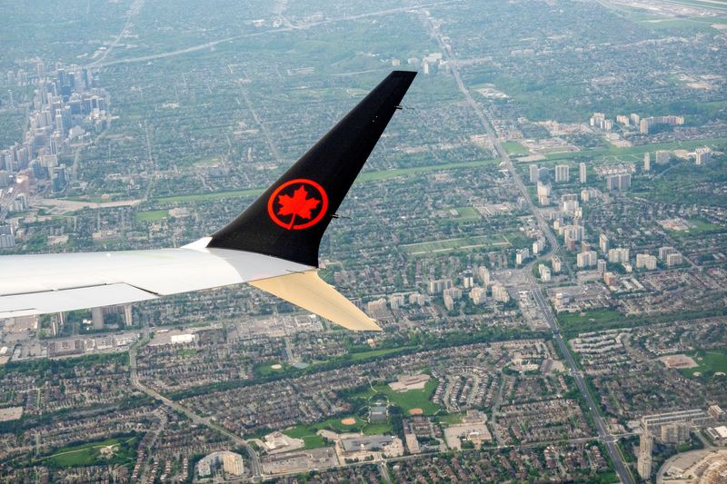 Air Canada begins preparations for shutdown as union talks near impasse