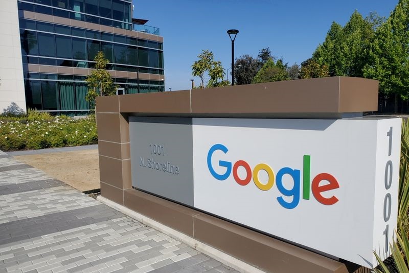 Alphabet could remain choppy in near term, analysts warn, despite strong earnings