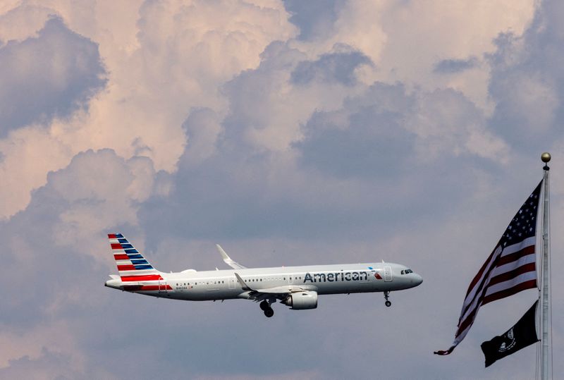 American Airlines flight attendants ratify new contract with the carrier