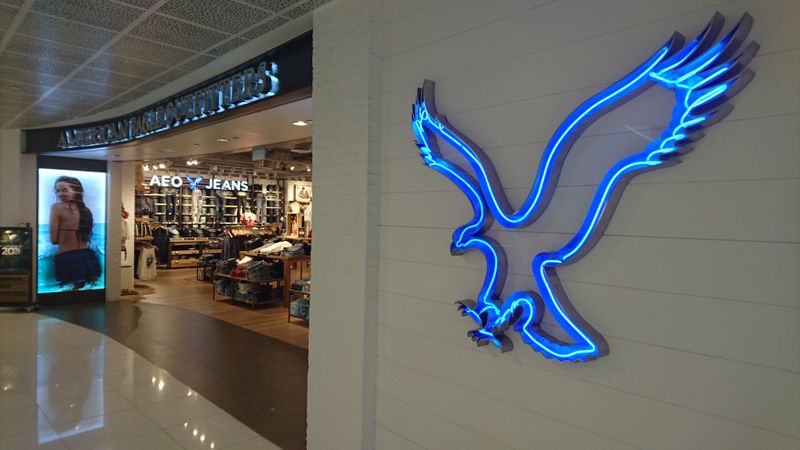 American Eagle Outfitters stock falls as Q2 revenue falls short of estimates