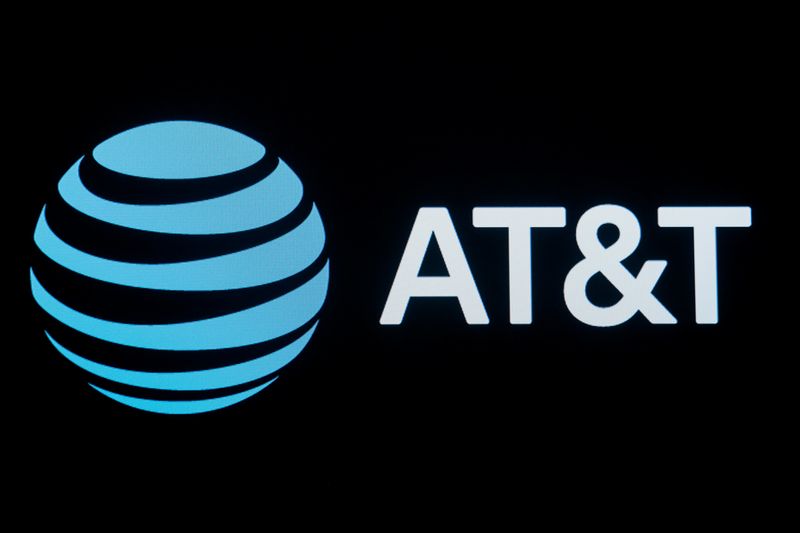 AT&T expects over $18 billion in free cash flow in 2027, driven by 5G, fiber expansion