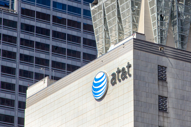 AT&T narrows its profit forecast, expects over $18bn in free cash flow in 2027