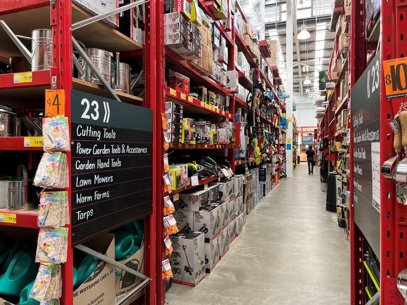 Australian hardware chain Bunnings breached privacy with facial recognition tool, regulator says