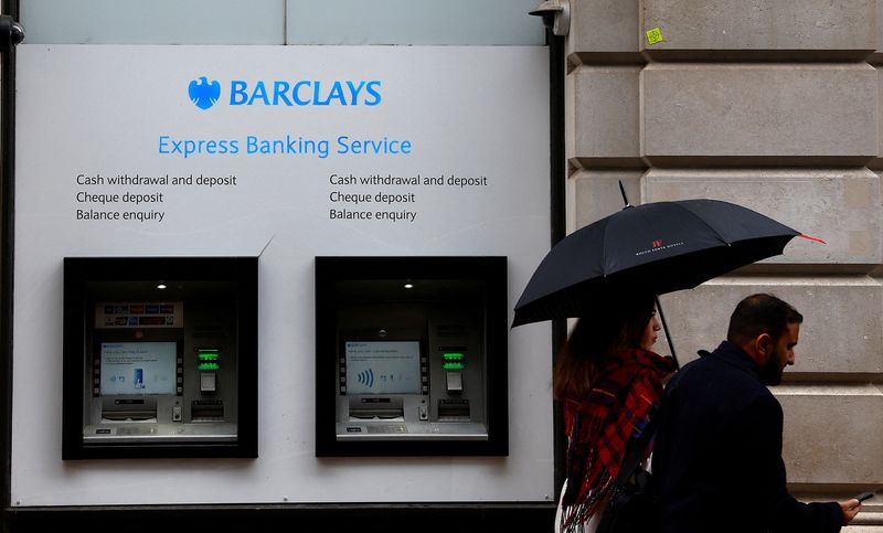 Barclays to pay $4 million to settle US CFTC charges over swap reporting