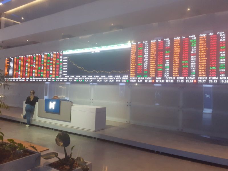 Brazil stocks higher at close of trade; Bovespa up 0.96%
