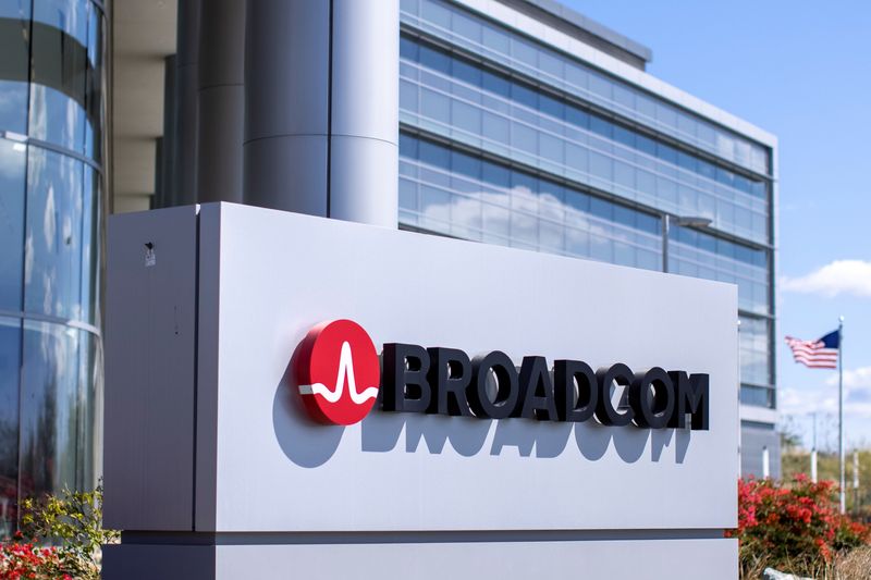 Broadcom raises annual AI revenue estimate on demand for custom chips