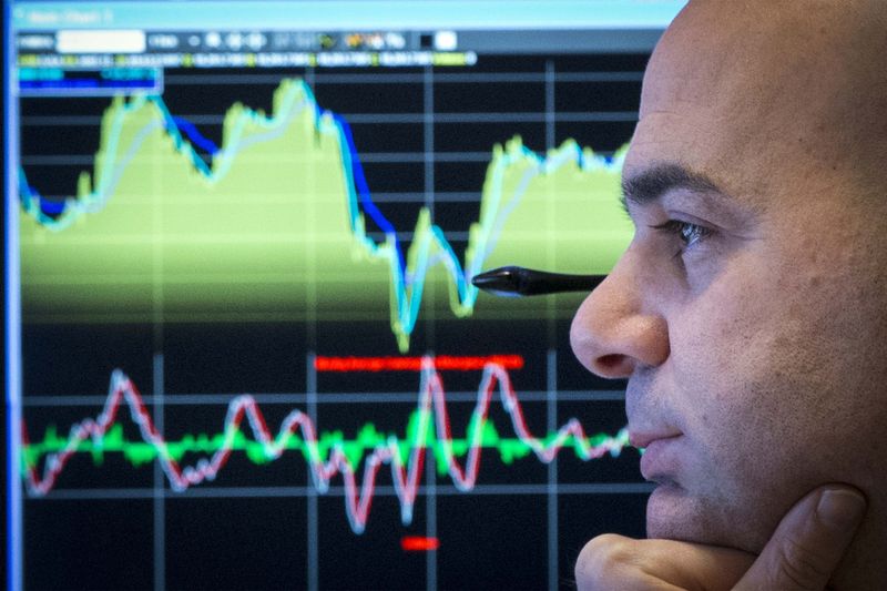 Canada stocks lower at close of trade; S&P/TSX Composite down 0.32%