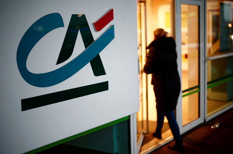 Credit Agricole's shares fall as Q3 revenue misses forecasts