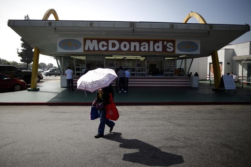 E. coli outbreak linked to McDonald's ends, CDC closes case