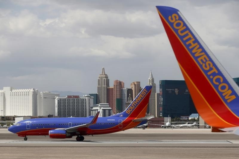 Elliott crosses 10% threshold in Southwest shares