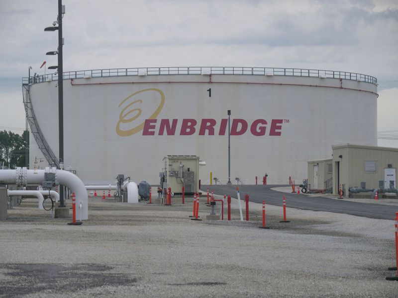 Enbridge's Q3 profit more than doubles on acquisition contributions