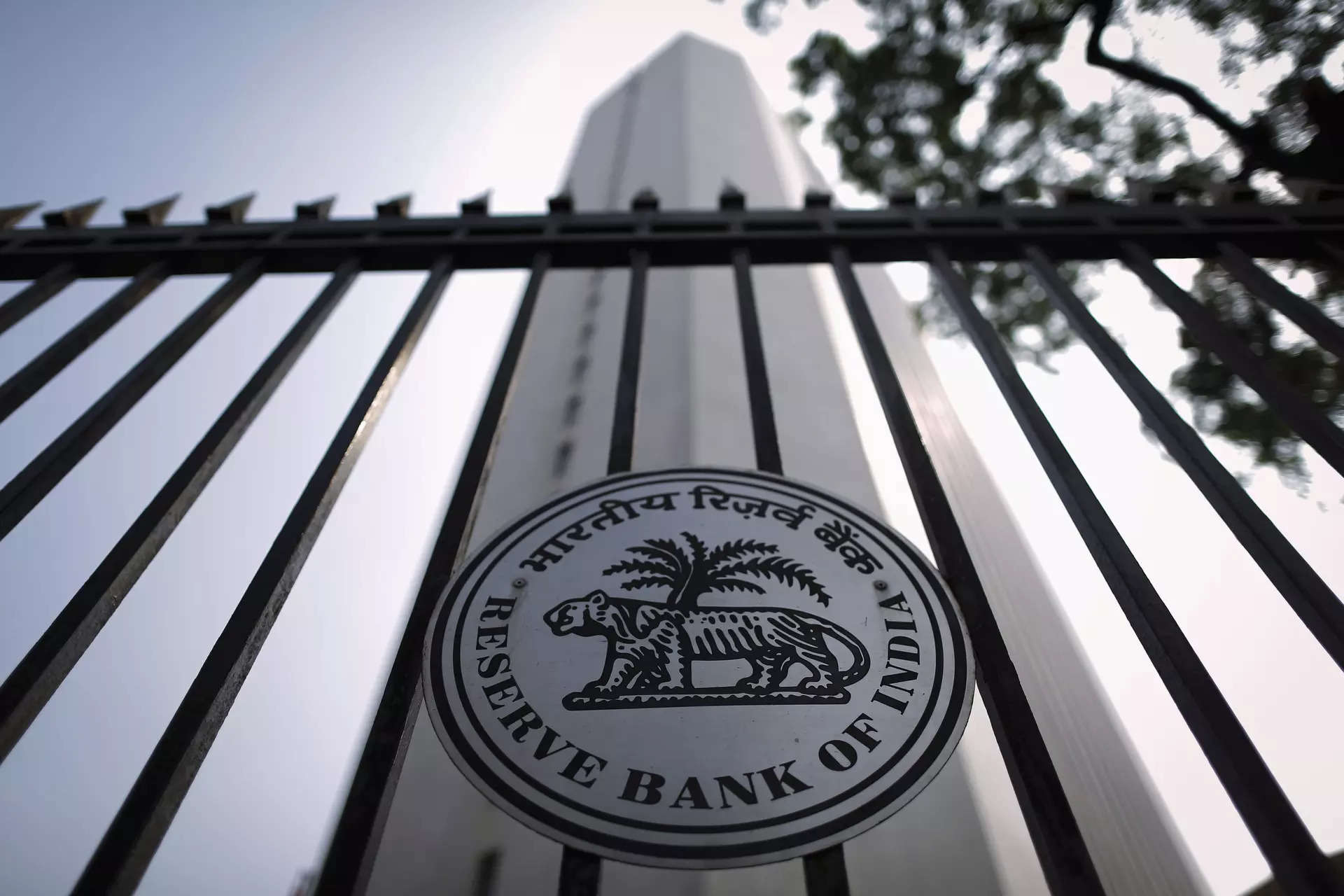 ET Explainer: What RBI's norms on penal charges mean for borrowers