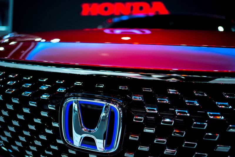 Experts' comments on talks between Honda and Nissan to deepen ties