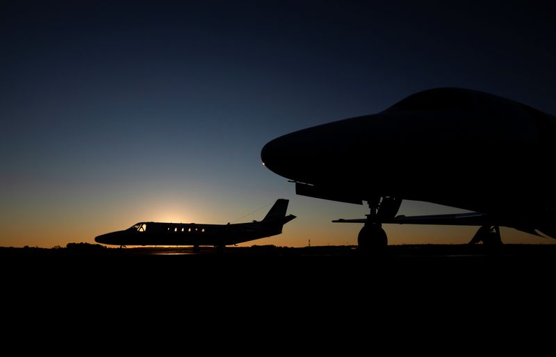 FAA refers 43 more unruly US airline passengers to FBI