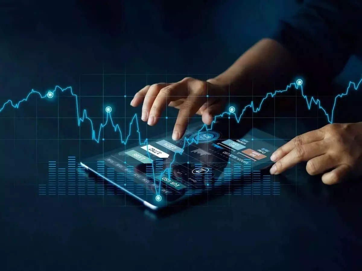 FIIs raise bet on TCS, Infosys, 4 other IT stocks in Q4. Time for a U-turn?