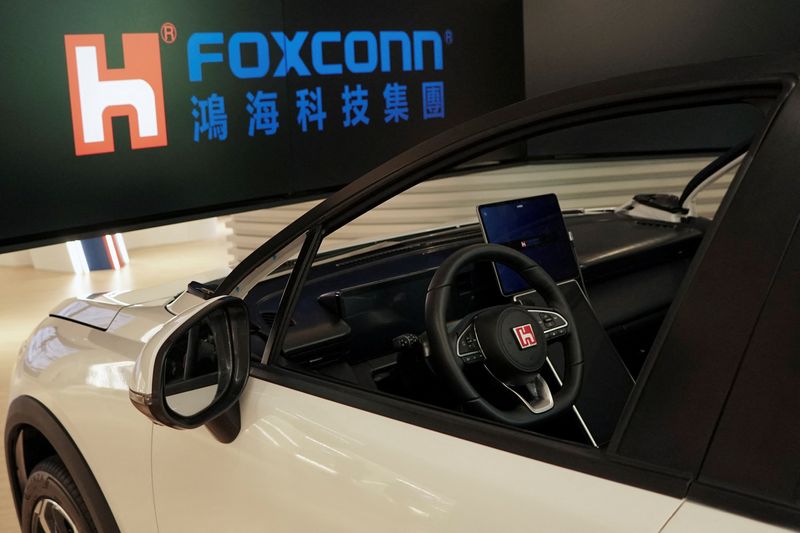 Foxconn says August revenue +32.81% y/y, performance to further improve in Q3