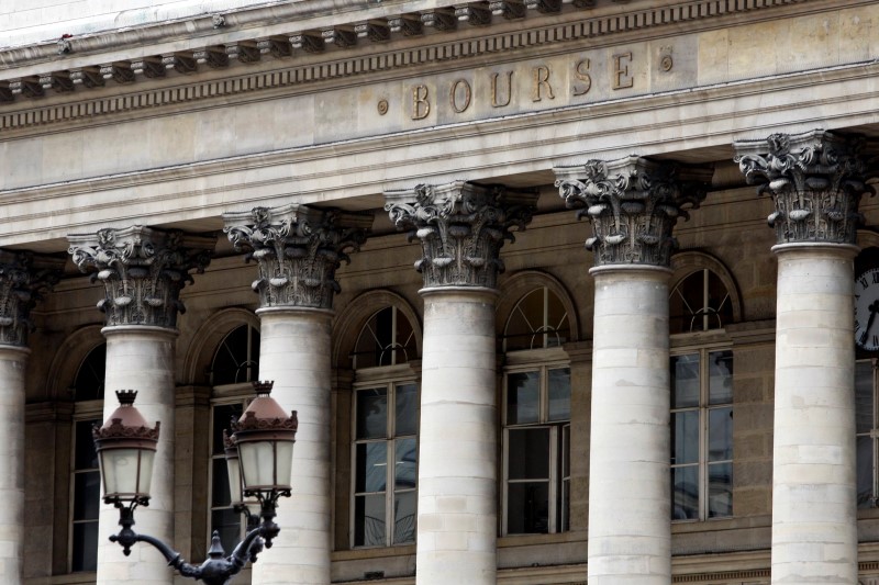 France stocks higher at close of trade; CAC 40 up 0.12%