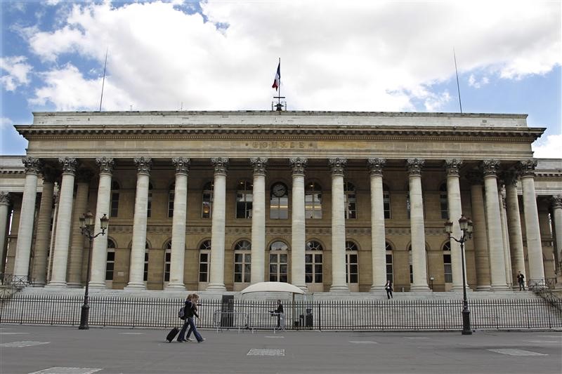 France stocks higher at close of trade; CAC 40 up 0.98%