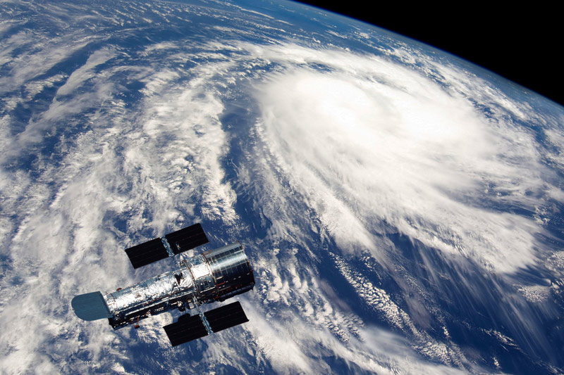 Globalstar stock rockets 40% on expanded satellite service deal with Apple