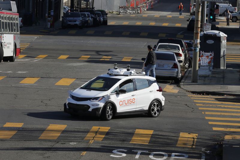 GM's Cruise to begin testing autonomous vehicles in California