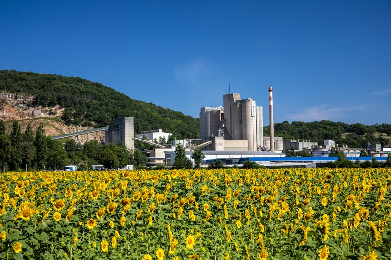 Holcim spin-off of North American business progressing "extremely well"