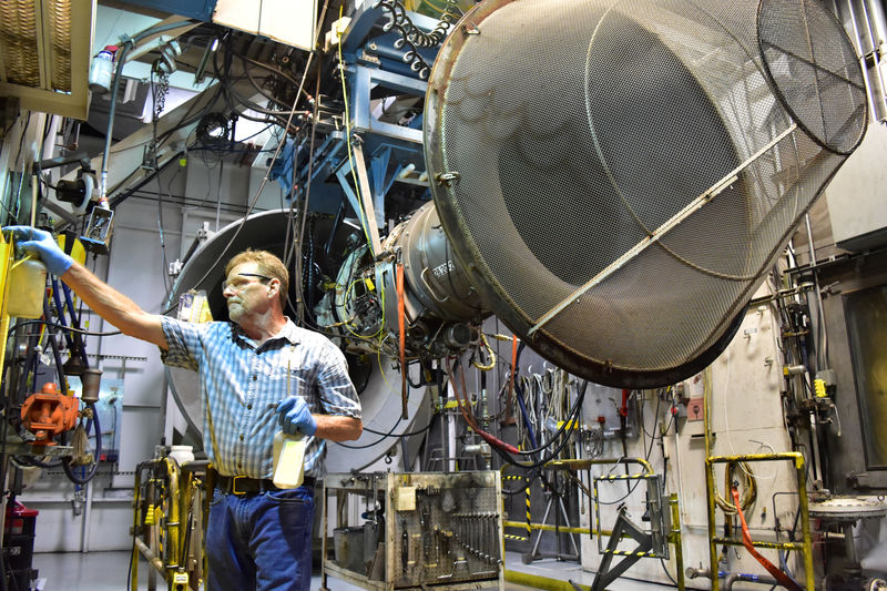 Honeywell shares rise on aerospace business spin-off review