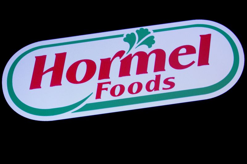 Hormel Foods' long-time CEO James Snee to retire