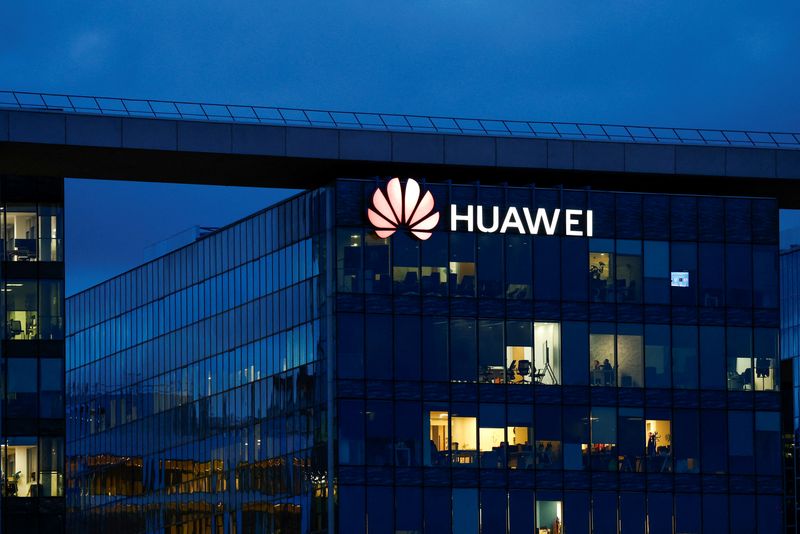 Huawei Technologies reports 13.7% drop in 9-mth profit