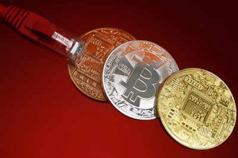 Hut 8 expands Bitcoin holdings, crosses $1 billion mark
