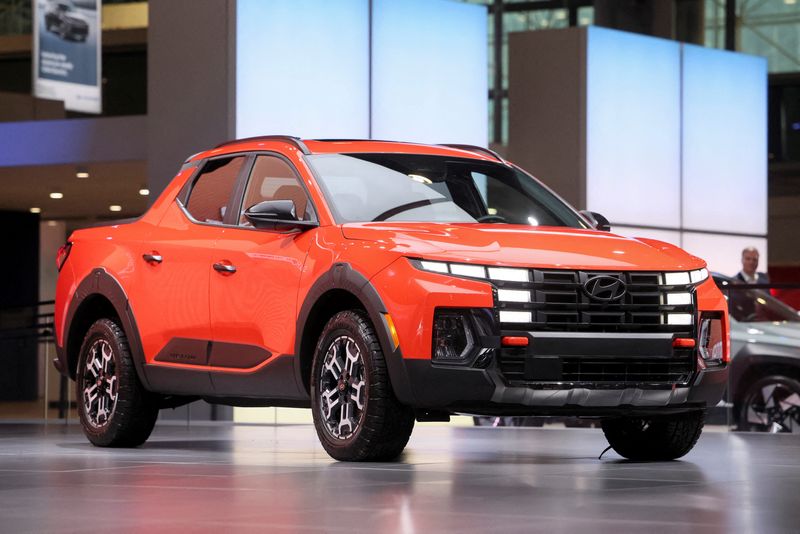 Hyundai Motor's Q3 operating profit falls 7%; misses analysts' estimates
