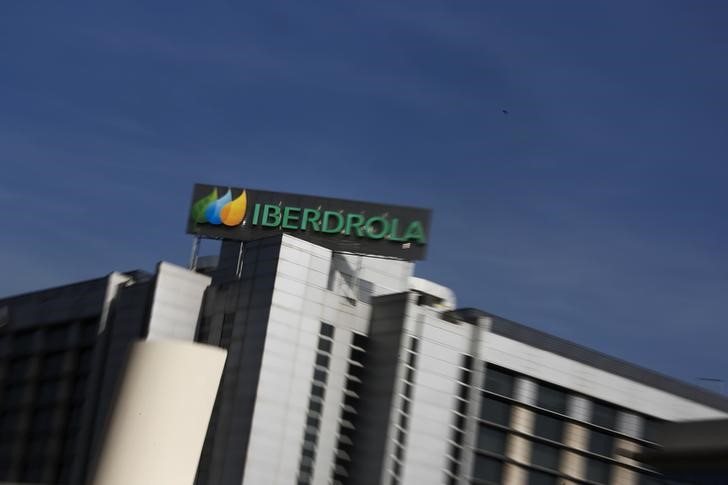 Iberdrola shares rise on strong results