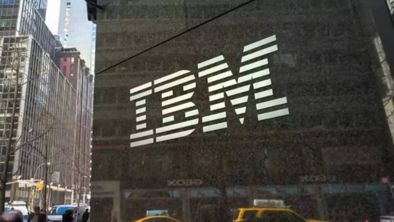 IBM falls 9% as enterprise-spending constraints choke consulting demand