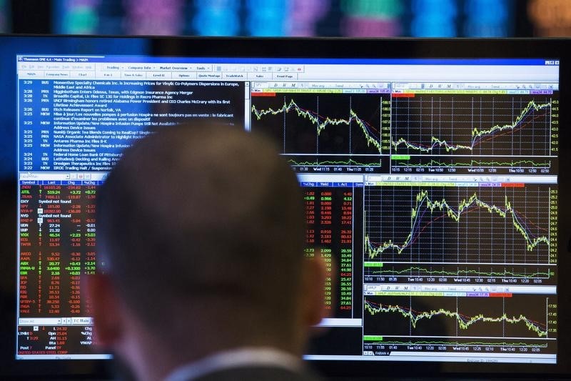 Insider Trading Roundup: Monday's Key Buys and Sells in US Stocks