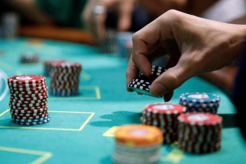 Jefferies shuffles rating on gaming stocks