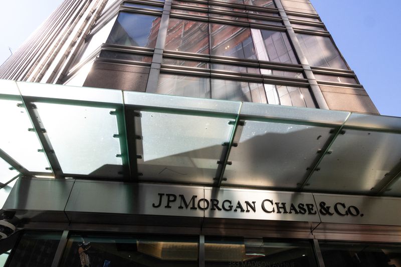 JPMorgan asks staff to return to office five days a week in March, memo shows