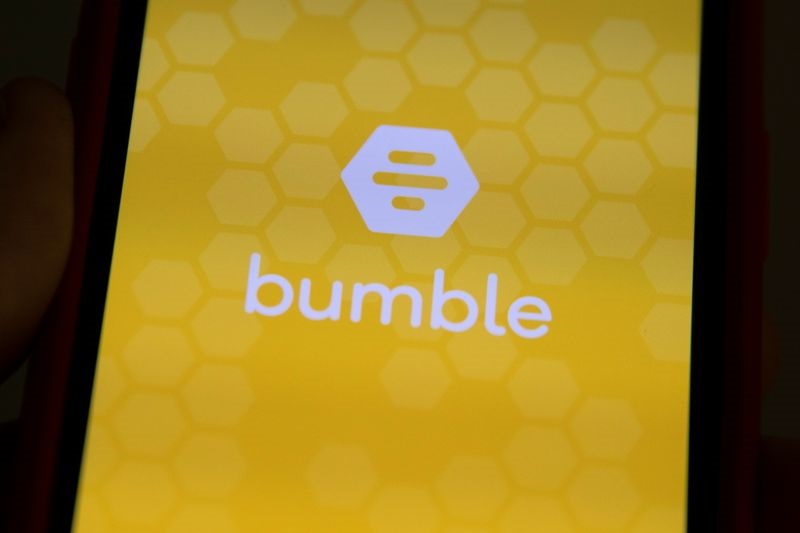 KeyBanc downgrades dating app Bumble to "Sector Weight"